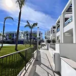 Apartamento Modern With Swimming Pool And Terraces