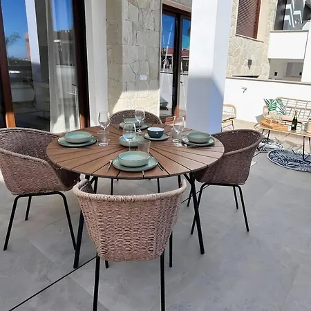 Modern With Swimming Pool And Terraces Апартаменты Торевьиа